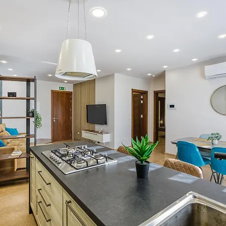 Designer 2br In The Centre Of Marsascala By 360 Estates