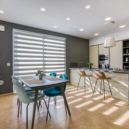Designer 2br In The Centre Of Marsascala By 360 Estates Apartment Marsaskala