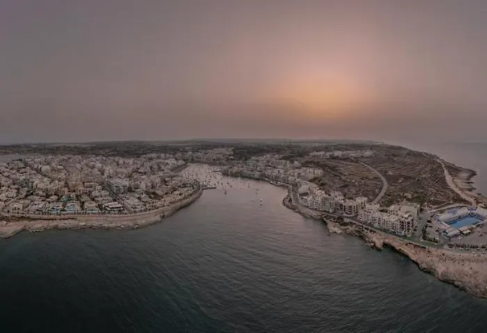 Designer 2br In The Centre Of Marsascala By 360 Estates Appartamento *