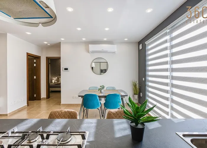 Designer 2br In The Centre Of Marsascala By 360 Estates *