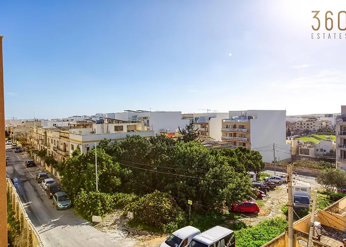 Designer 2br In The Centre Of Marsascala By 360 Estates Марсаскала