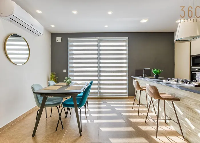 Appartamento Designer 2br In The Centre Of Marsascala By 360 Estates