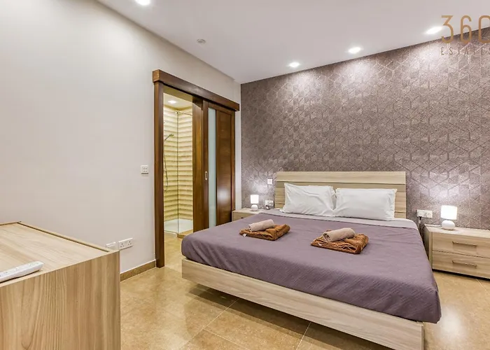 Апартаменты Designer 2br In The Centre Of Marsascala By 360 Estates