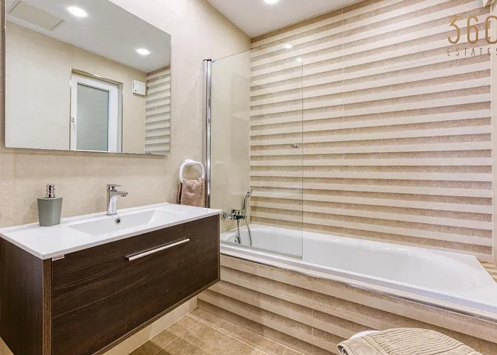 Designer 2br In The Centre Of Marsascala By 360 Estates *